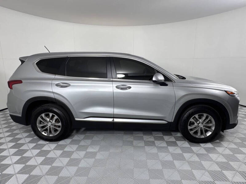 2020 Hyundai Santa Fe SE