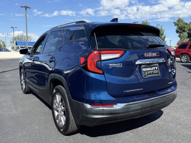 2023 GMC Terrain SLT