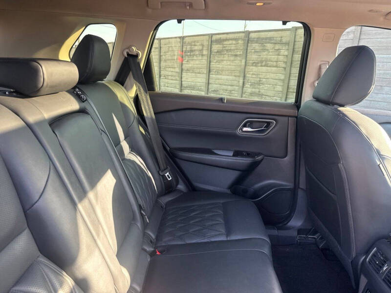 2023 Nissan Rogue Platinum