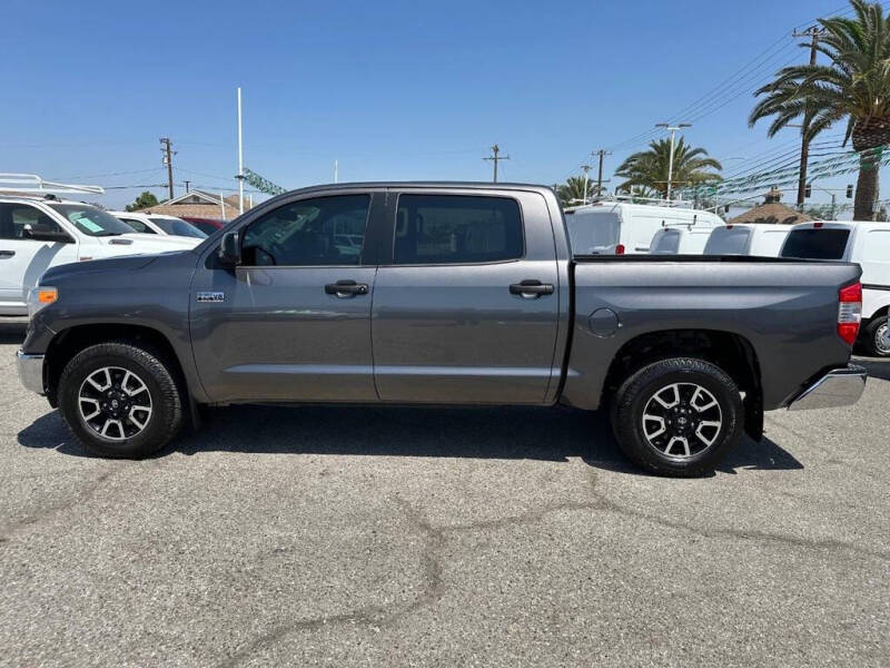 2017 Toyota Tundra SR5