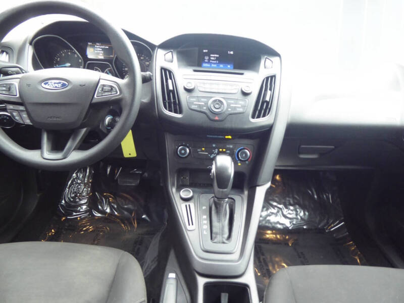 2017 Ford Focus SE