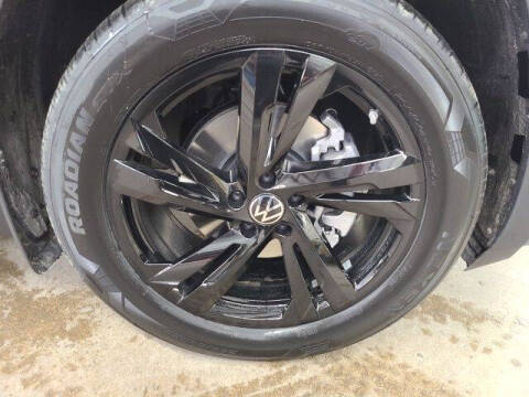 2026 Volkswagen Atlas Cross Sport SEL R-Line Black 4Motion