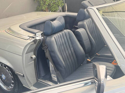 1986 Mercedes-Benz 560-Class 560 SL