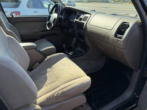 2002 Toyota 4Runner SR5