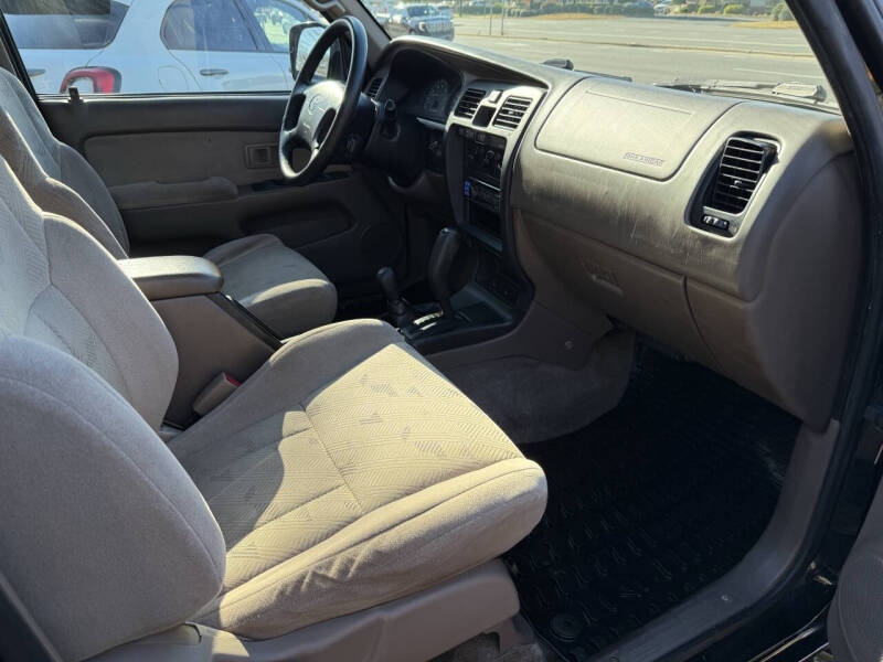 2002 Toyota 4Runner SR5