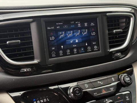 2020 Chrysler Pacifica Touring L