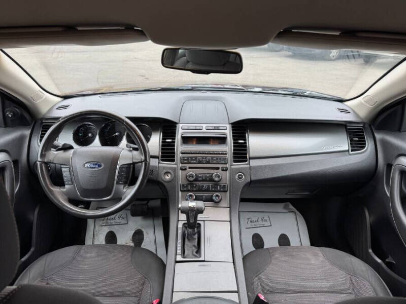 2011 Ford Taurus SEL