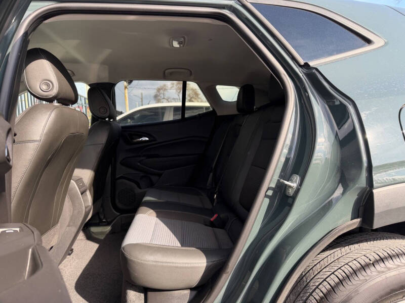 2025 Chevrolet Trax LT
