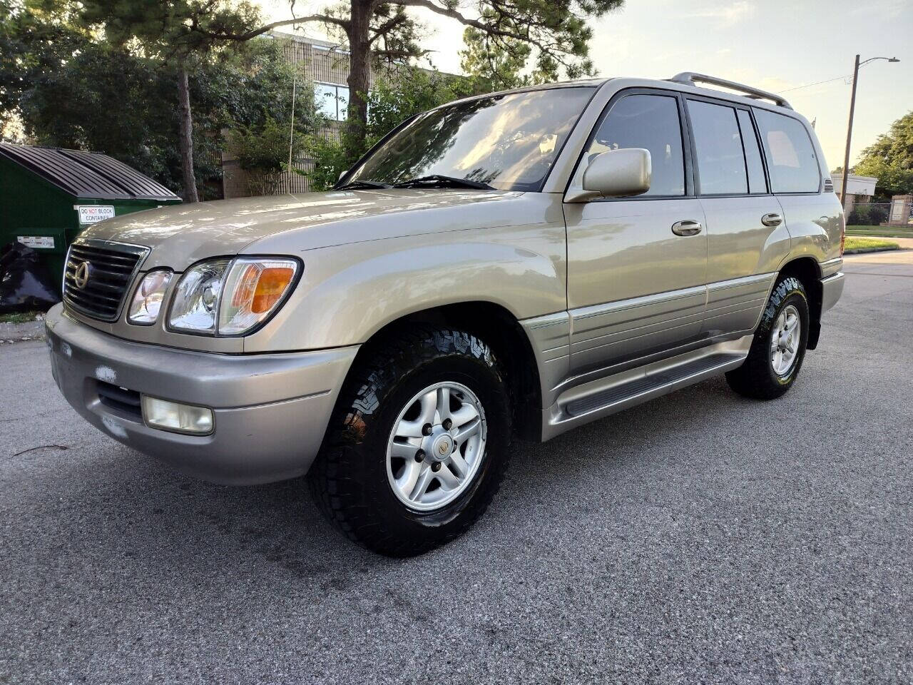 2000 Lexus LX 470 for sale at Affordable Auto Plex in Houston, TX