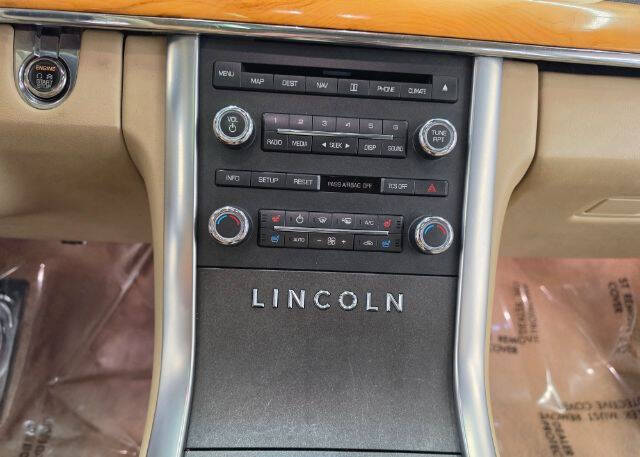 2011 Lincoln MKS