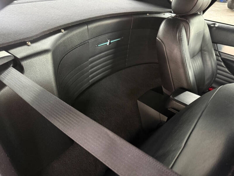 2004 Ford Thunderbird Deluxe