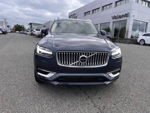 2024 Volvo XC90 Recharge T8 Ultimate Bright Theme 7P