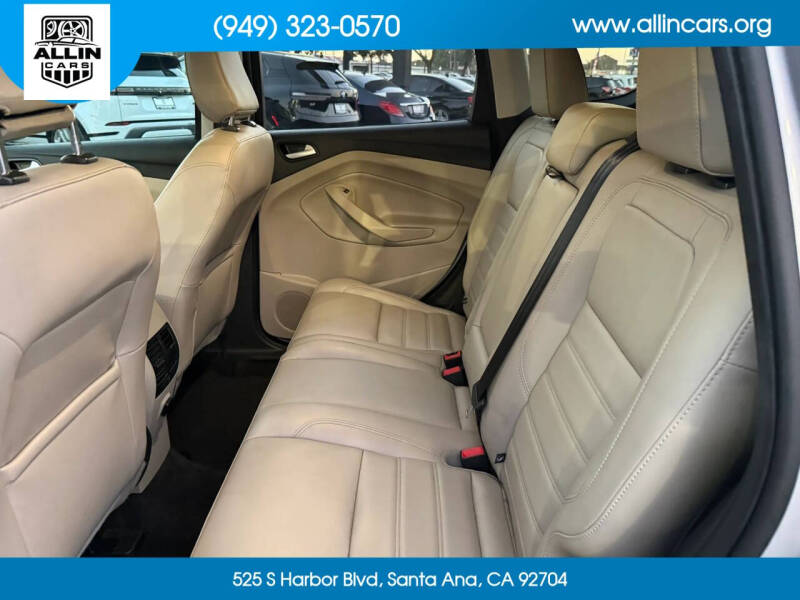 2019 Ford Escape SEL