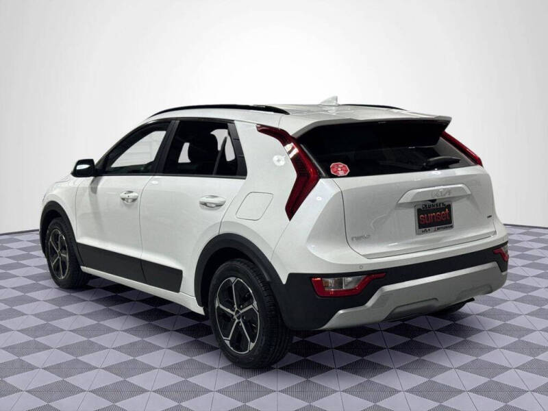 2023 Kia Niro EX