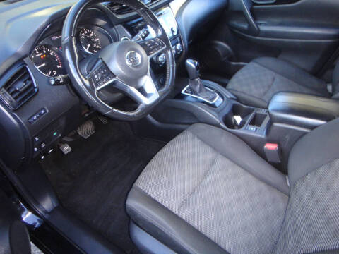 2018 Nissan Rogue Sport SV