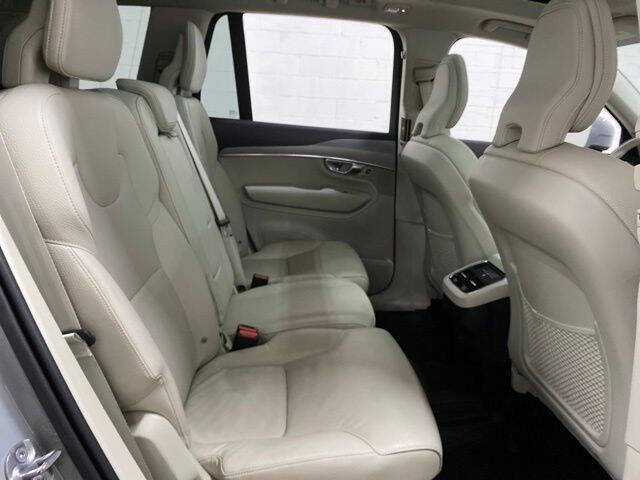 2025 Volvo XC90 B5 Core Bright Theme