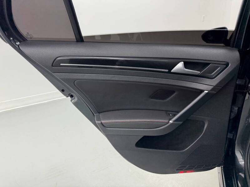 2017 Volkswagen Golf GTI Autobahn