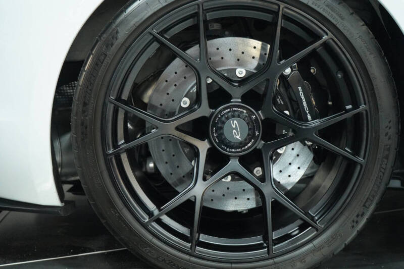 2023 Porsche 718 Cayman GT4 RS