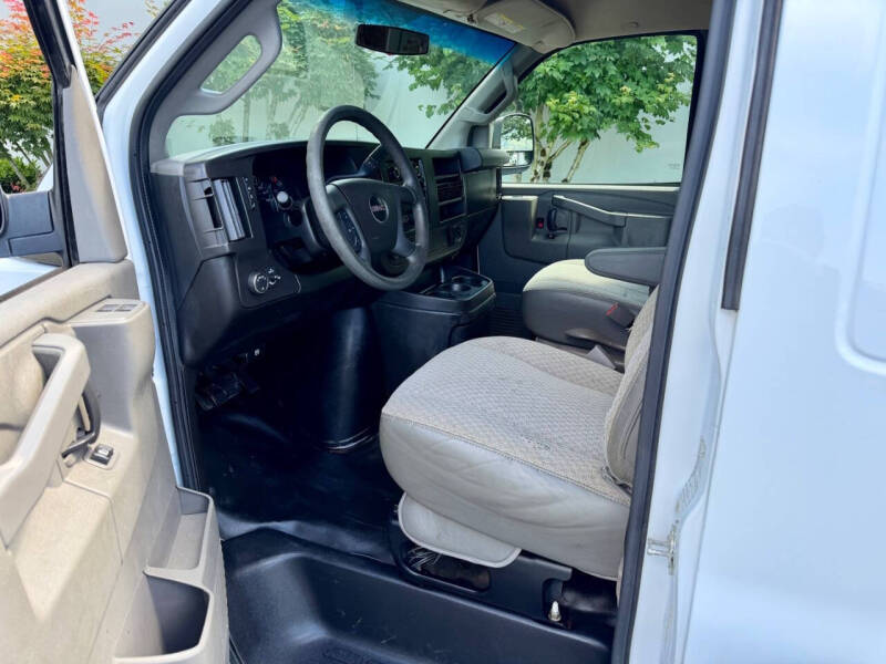 2017 GMC Savana 2500