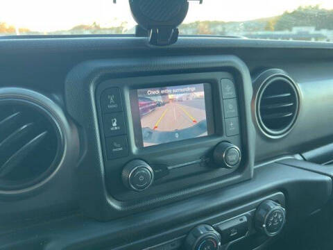 2020 Jeep Gladiator Sport