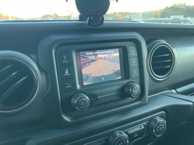 2020 Jeep Gladiator Sport