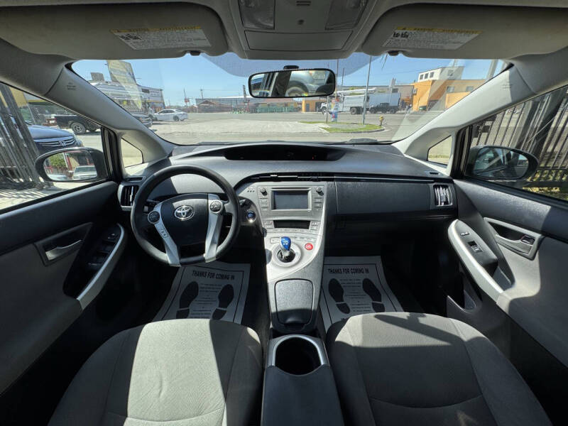 2014 Toyota Prius One