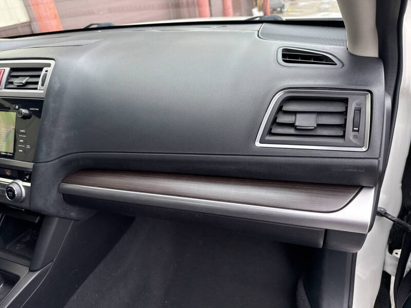 2017 Subaru Legacy 2.5i Limited