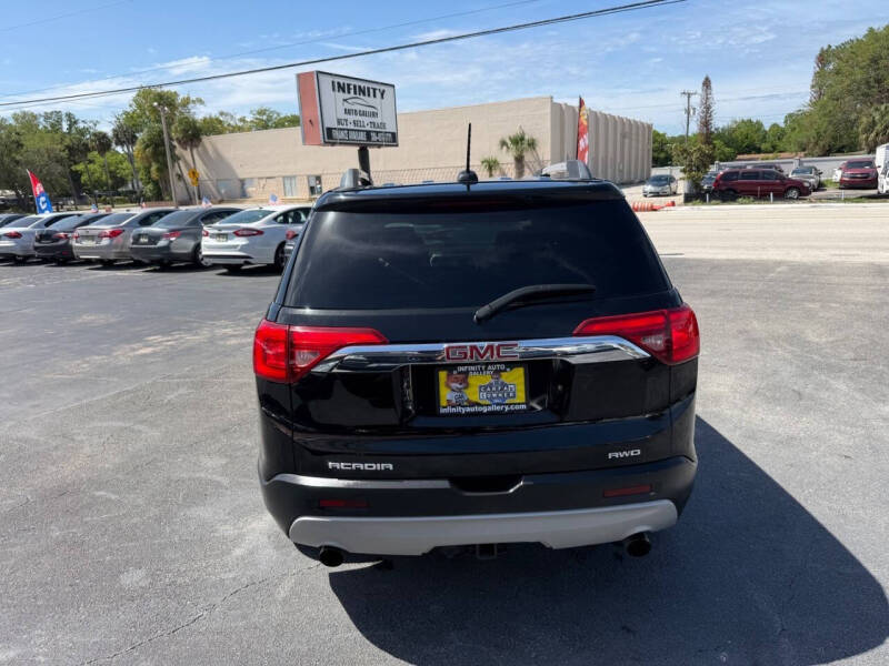 2017 GMC Acadia SLE-2