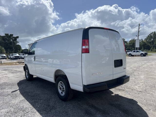 2025 GMC Savana 2500