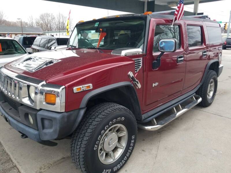 2004 HUMMER H2 for sale at SpringField Select Autos in Springfield IL