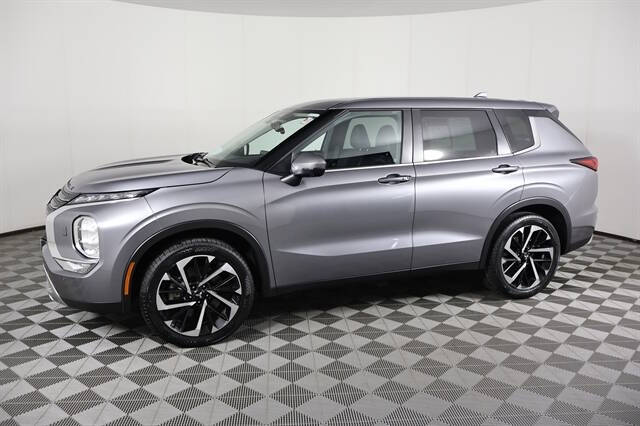 2022 Mitsubishi Outlander SE