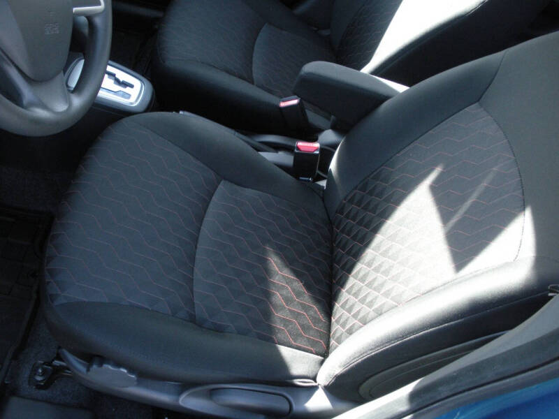 2024 Mitsubishi Mirage LE