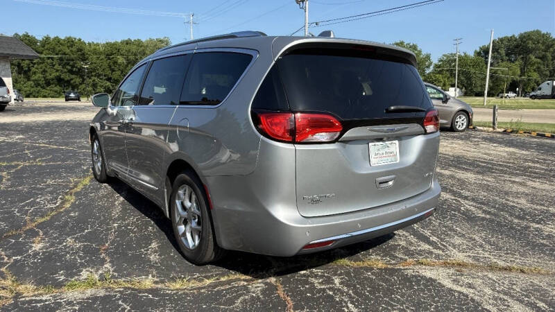 2019 Chrysler Pacifica Limited