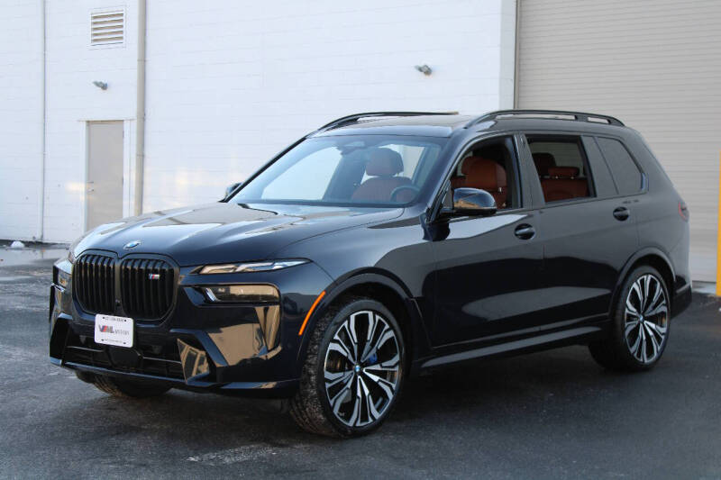 2023 BMW X7 M60i