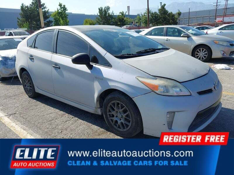 2015 Toyota Prius Three