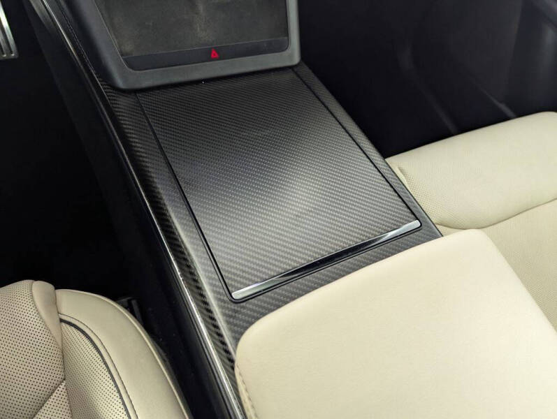 2022 Tesla Model X Plaid