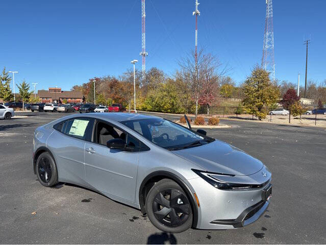 2026 Toyota Prius Plug-in Hybrid SE