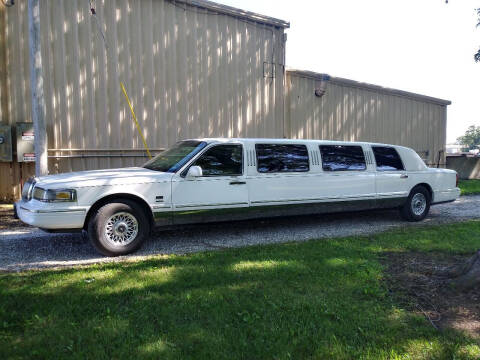 1995 Lincoln Town Car for sale at Audrain Auto Sales in Mexico MO