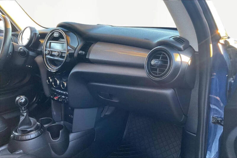 2015 MINI Hardtop 2 Door Cooper