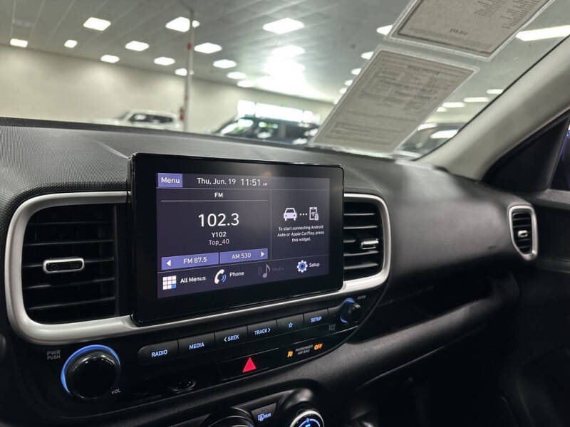 2022 Hyundai Venue SEL