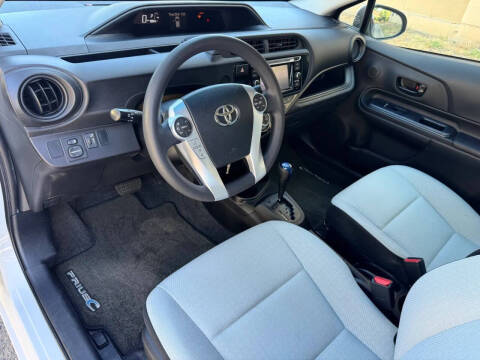 2015 Toyota Prius c