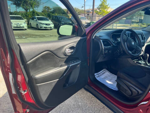 2019 Jeep Cherokee Latitude