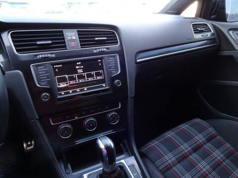 2017 Volkswagen Golf GTI S