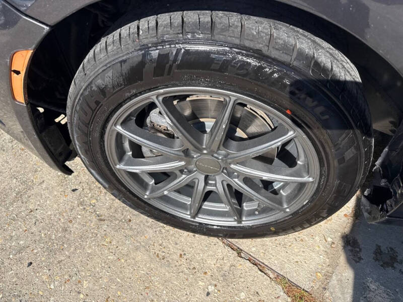 2017 Chrysler 200 Limited