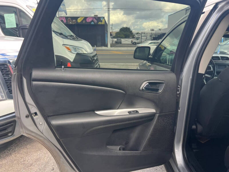 2019 Dodge Journey SE