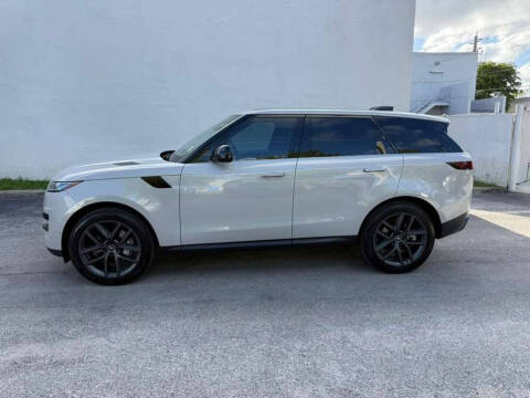 2025 Land Rover Range Rover Sport P360 SE