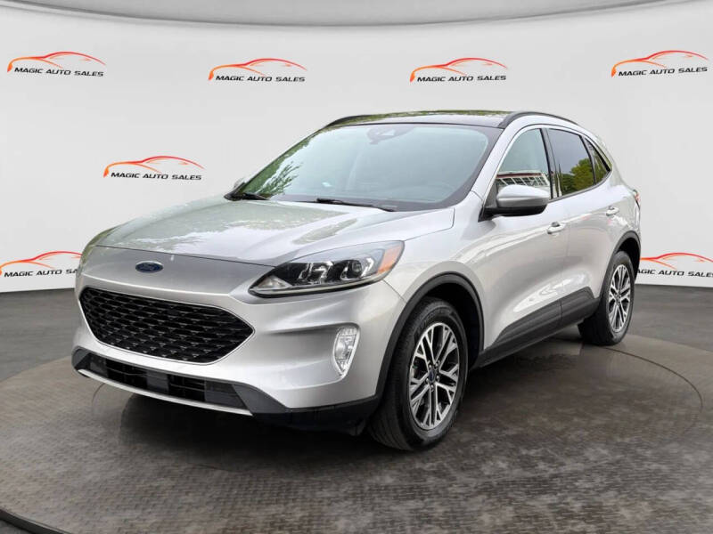 2020 Ford Escape SEL