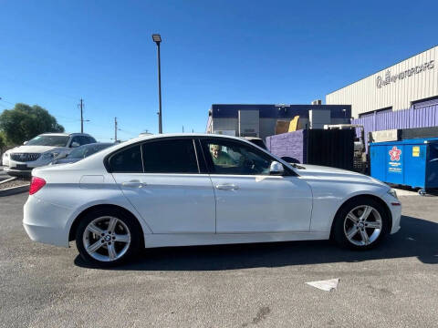 2012 BMW 3 Series 328i