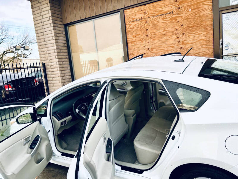 2010 Toyota Prius II