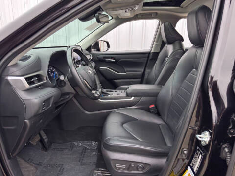 2020 Toyota Highlander Hybrid XLE